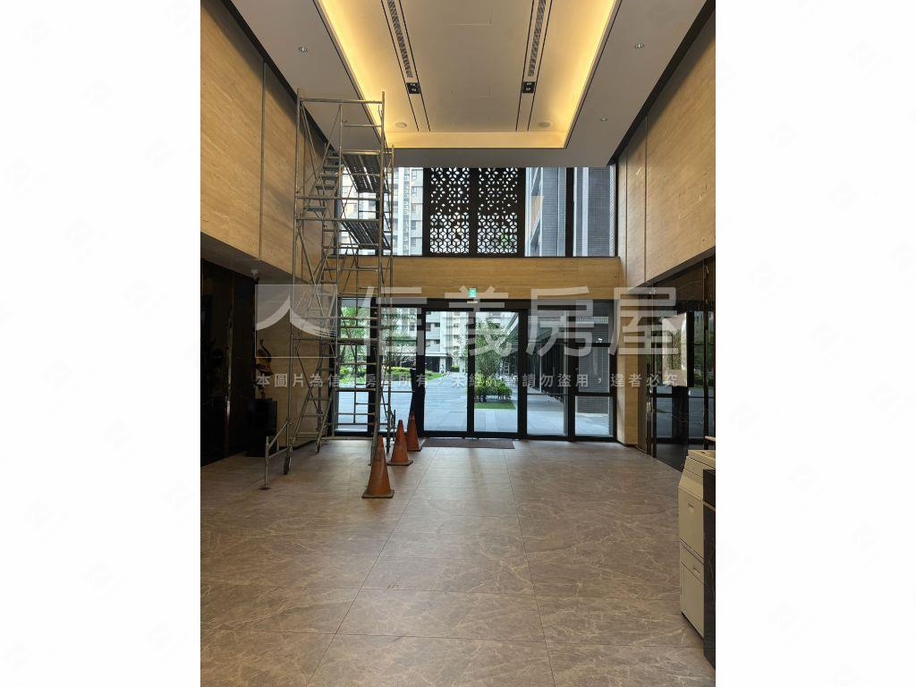 勝美欣頂樓視野平車房屋室內格局與周邊環境