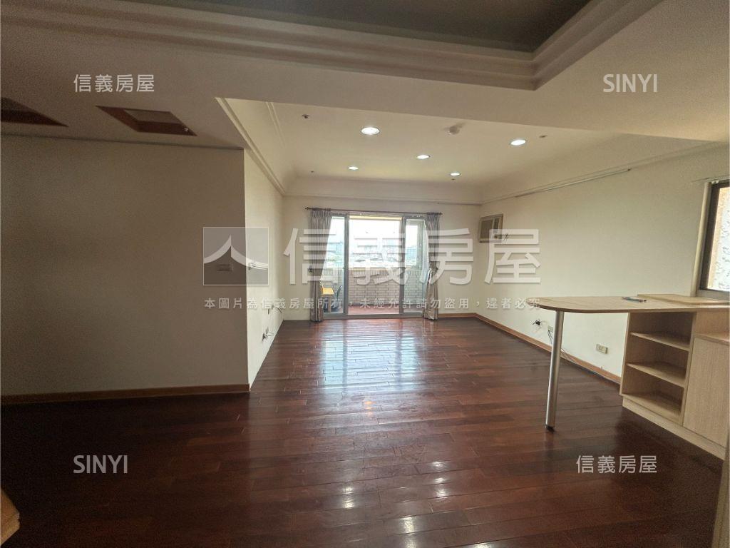中央新村高樓河岸美景房屋室內格局與周邊環境