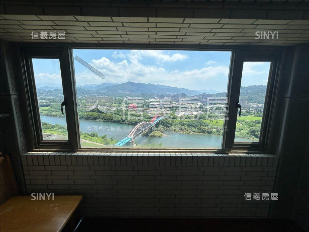 中央新村高樓河岸美景房屋室內格局與周邊環境