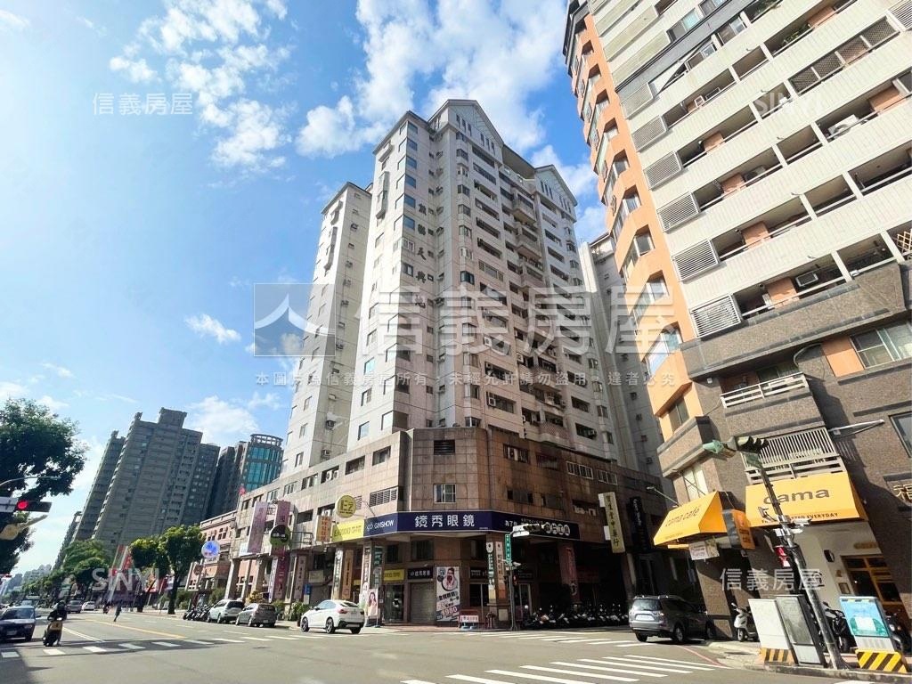 南屯近捷運順向大面寬角店房屋室內格局與周邊環境