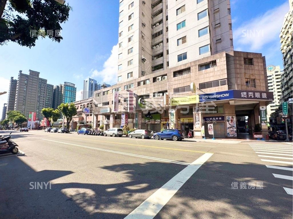 南屯近捷運順向大面寬角店房屋室內格局與周邊環境