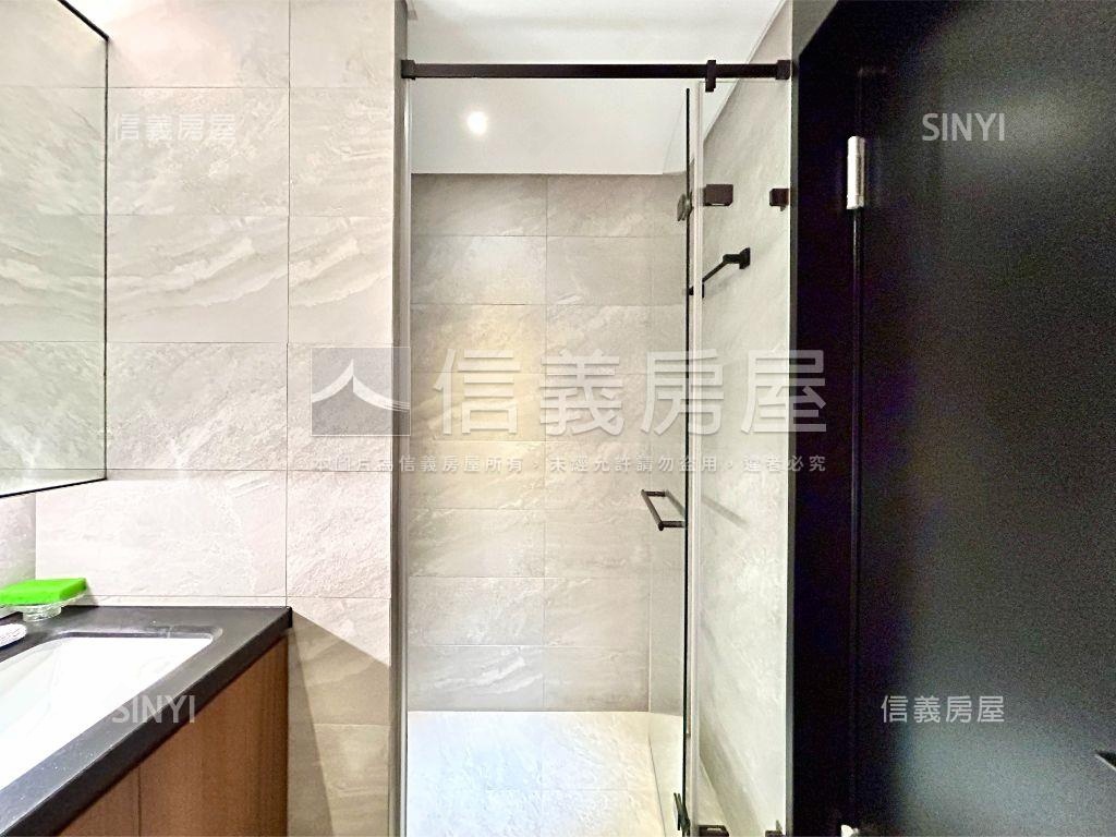 新碩鼎和－高樓露臺豪景戶房屋室內格局與周邊環境