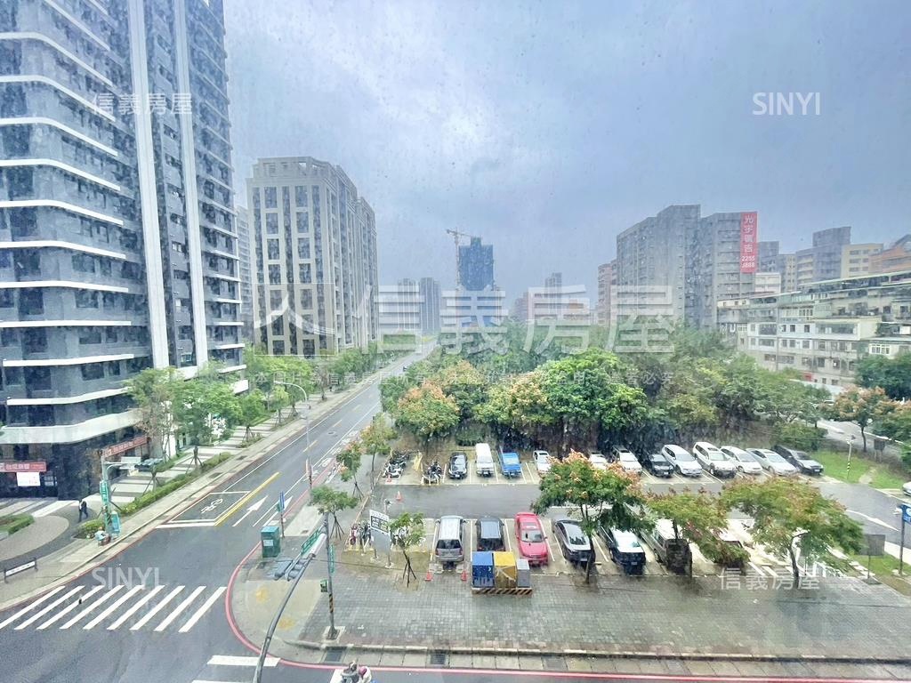 興富發大美邊間公園景觀戶房屋室內格局與周邊環境