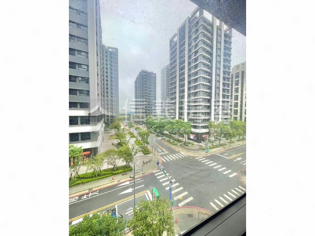 興富發大美邊間公園景觀戶房屋室內格局與周邊環境
