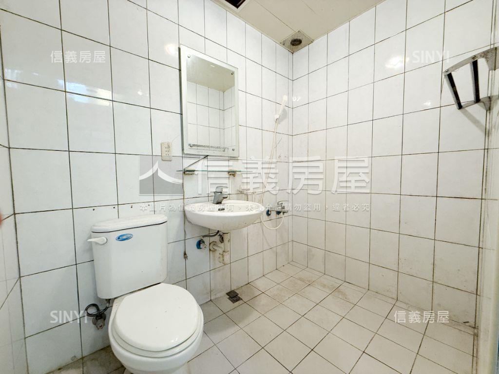 【大面寬近捷運全聯】一樓房屋室內格局與周邊環境