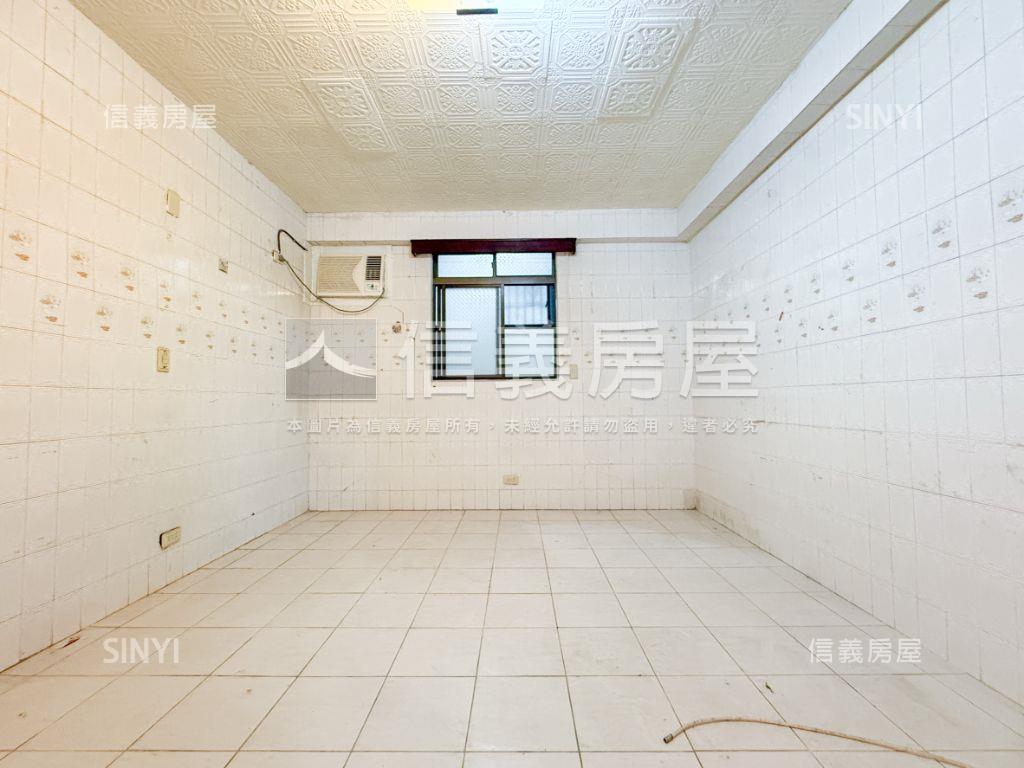 【大面寬近捷運全聯】一樓房屋室內格局與周邊環境