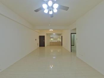 八擴雲鼎大空間４房雙車位