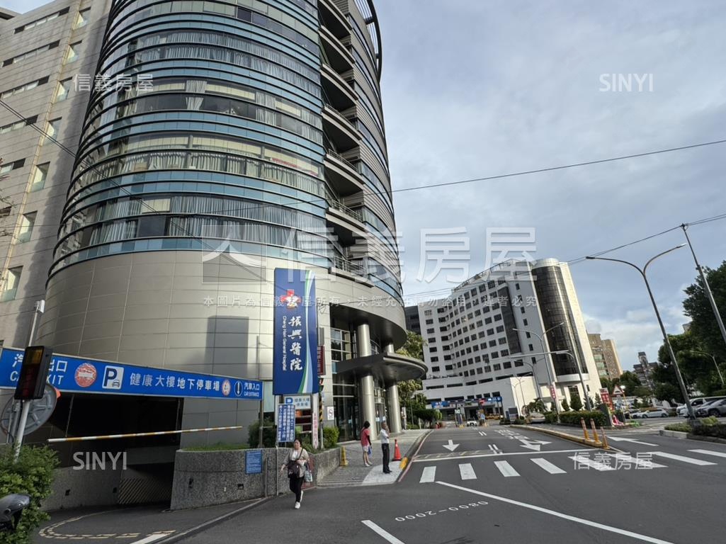 陽大特區稀有釋出房屋室內格局與周邊環境