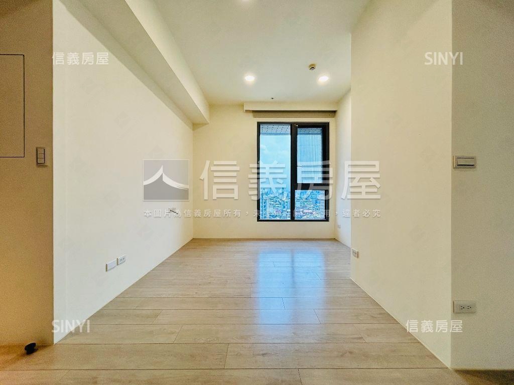 近捷運高樓兩房車位房屋室內格局與周邊環境