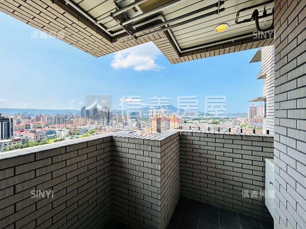 近捷運高樓兩房車位房屋室內格局與周邊環境