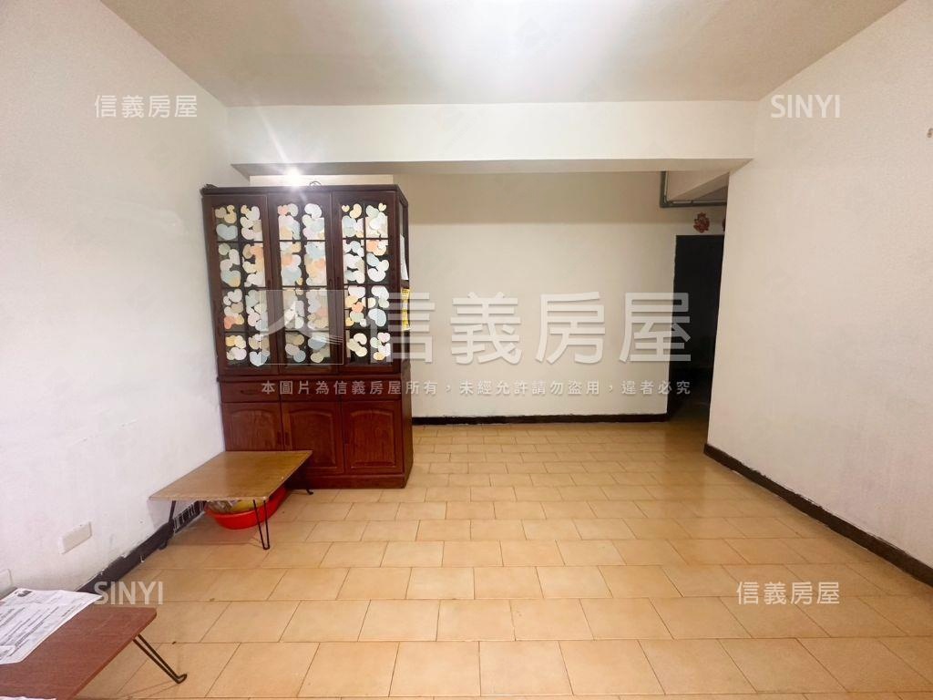 信義區看１０１公寓房屋室內格局與周邊環境