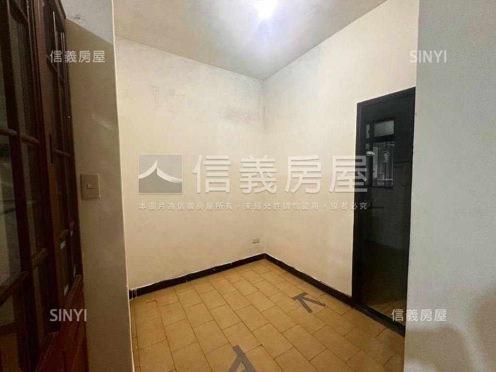 信義區看１０１公寓房屋室內格局與周邊環境