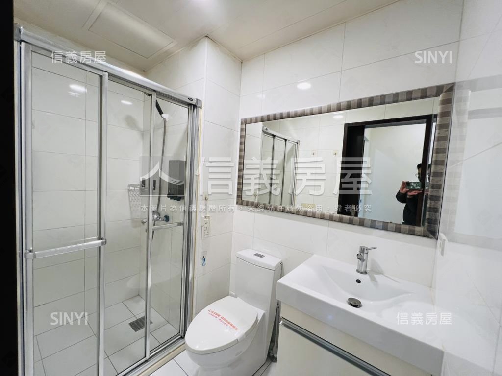 輝煌騰達兩房車位房屋室內格局與周邊環境