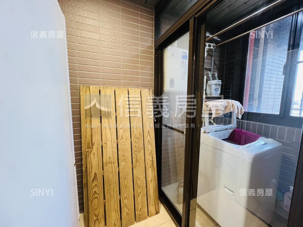 輝煌騰達兩房車位房屋室內格局與周邊環境