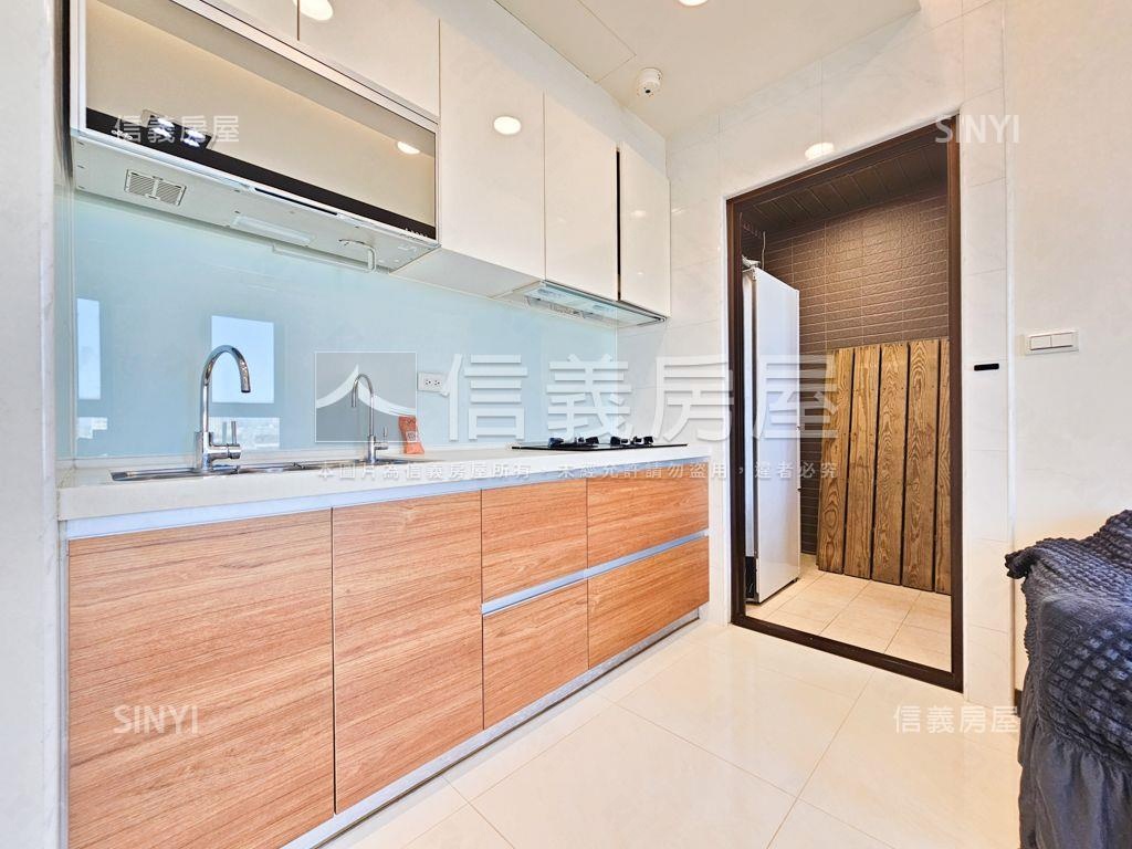 輝煌騰達兩房車位房屋室內格局與周邊環境