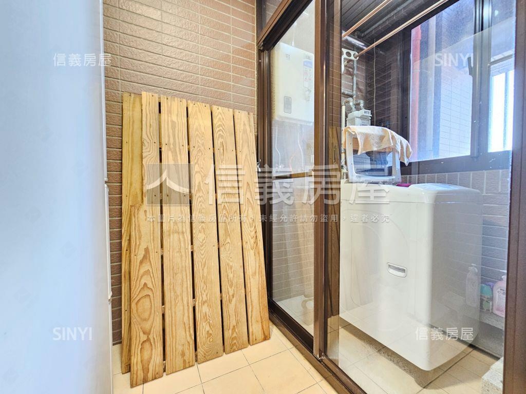 輝煌騰達兩房車位房屋室內格局與周邊環境