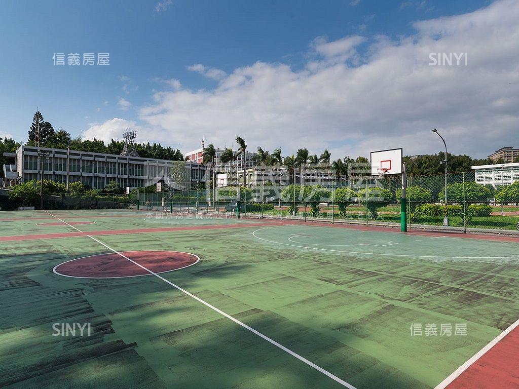 民利街邊間一樓方便停車房屋室內格局與周邊環境