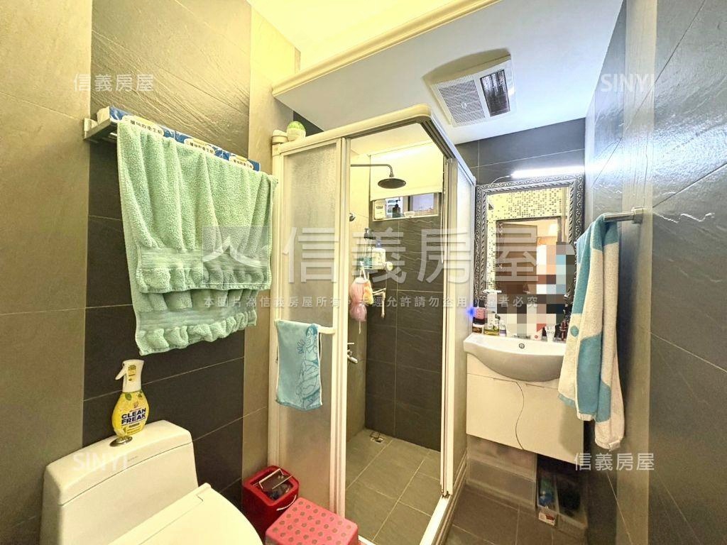 屋主誠售府中三房房屋室內格局與周邊環境