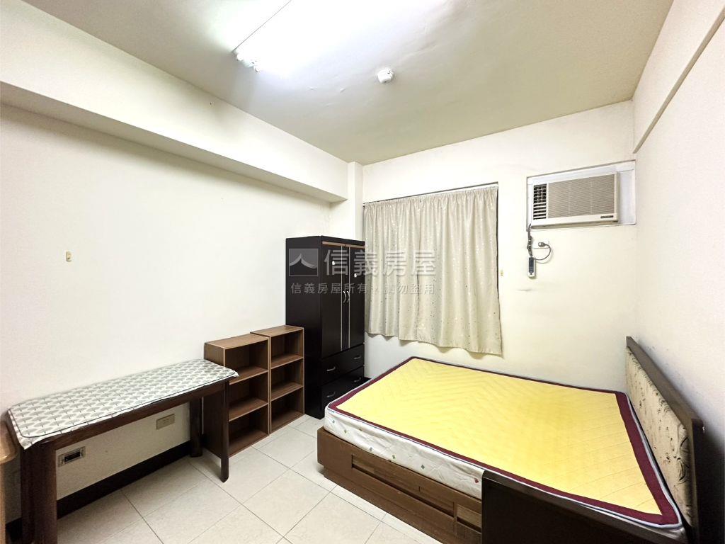 優秀賞雅致套房房屋室內格局與周邊環境
