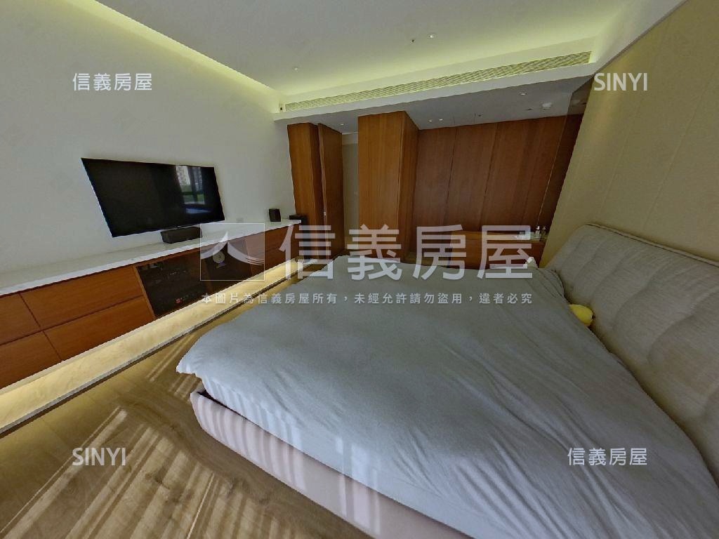 新莊名宅廣天廈四房平面車房屋室內格局與周邊環境