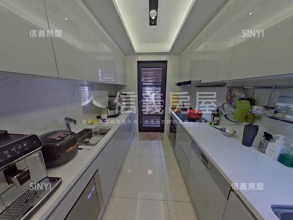 新莊名宅廣天廈四房平面車房屋室內格局與周邊環境