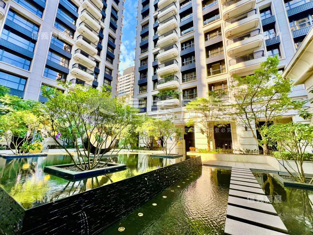 新莊名宅廣天廈四房平面車房屋室內格局與周邊環境