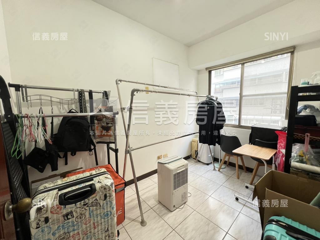 黃金城低總價三房房屋室內格局與周邊環境