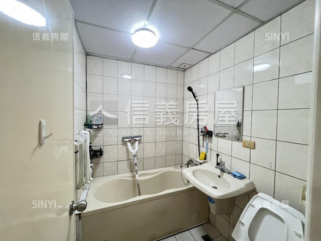 黃金城低總價三房房屋室內格局與周邊環境