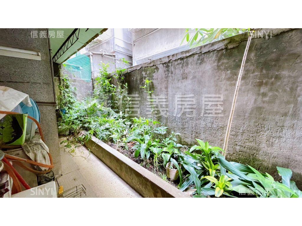 近家樂福安靜大空間房屋室內格局與周邊環境