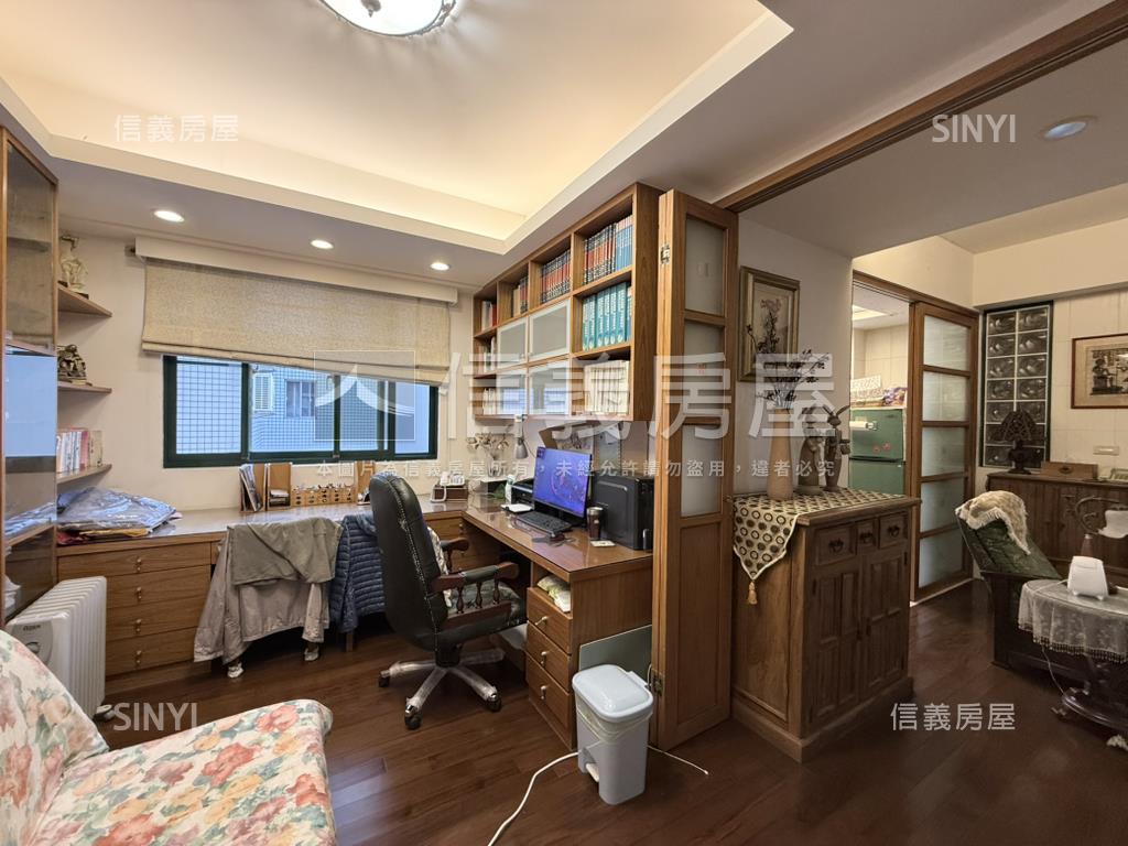 美術館✦獨棟震後電梯別墅房屋室內格局與周邊環境