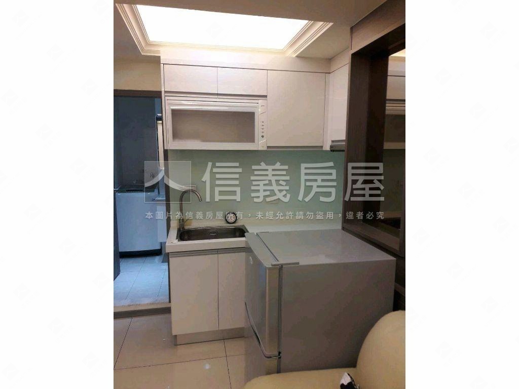 中山捷運黃金住辦發財屋房屋室內格局與周邊環境