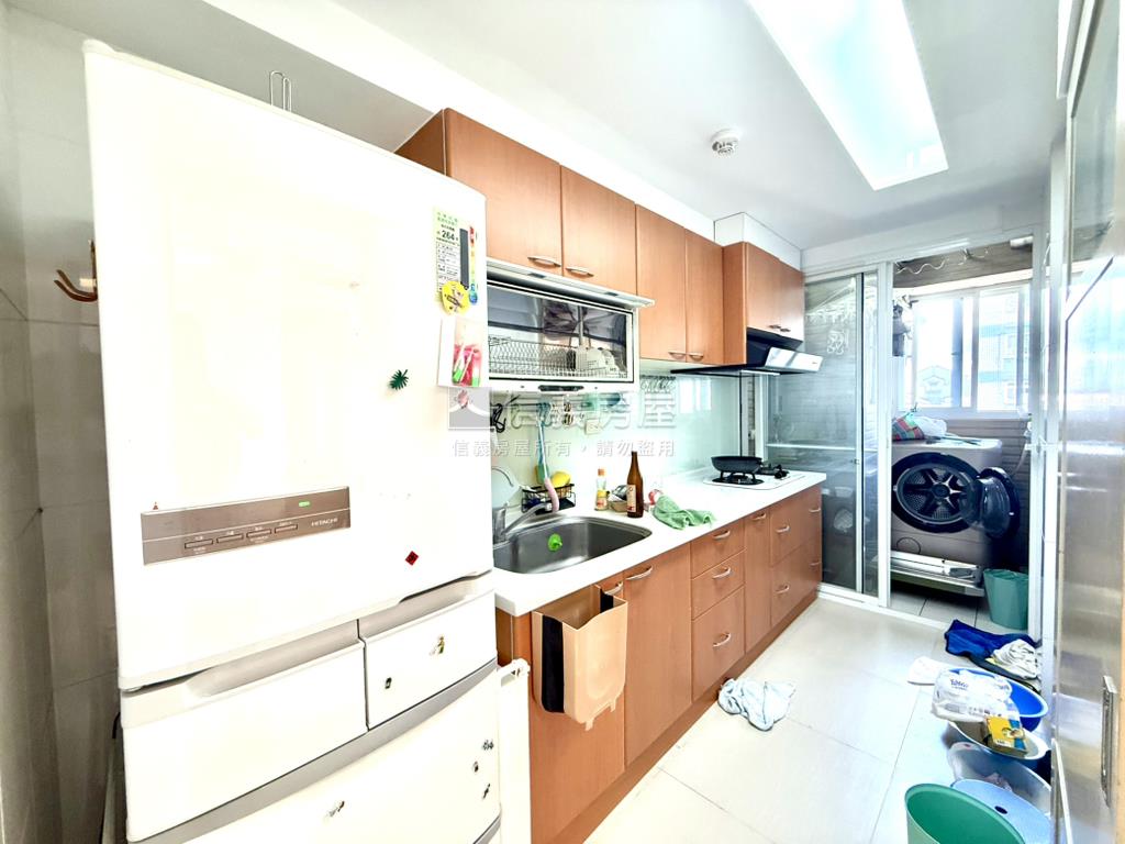 基河側看河景極美裝潢房屋室內格局與周邊環境