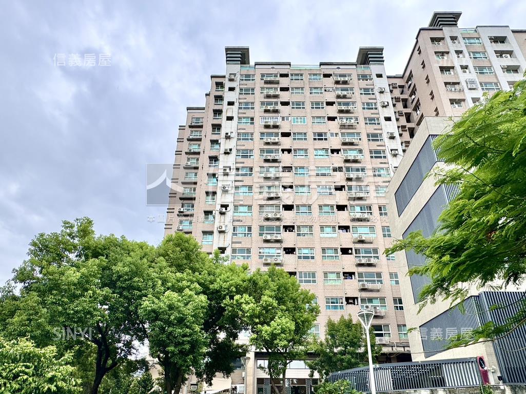 公園景觀靓三房房屋室內格局與周邊環境