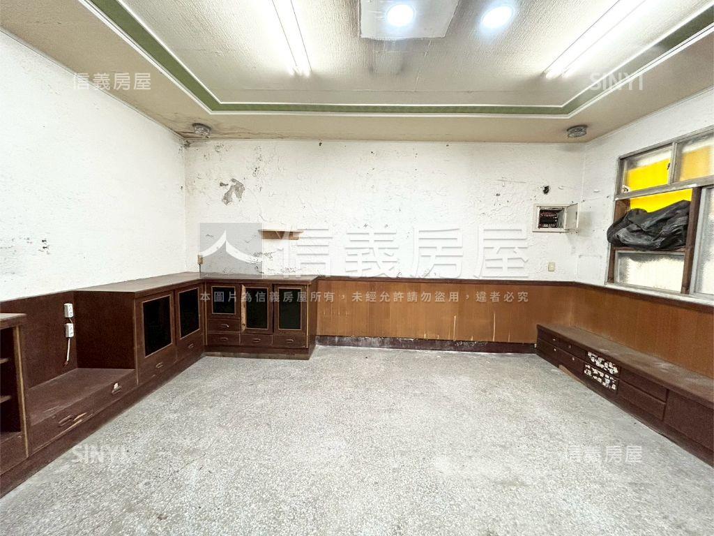 近仁愛醫院大地坪透天房屋室內格局與周邊環境