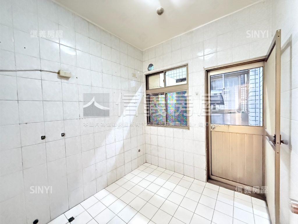 莎士比亞三房房屋室內格局與周邊環境