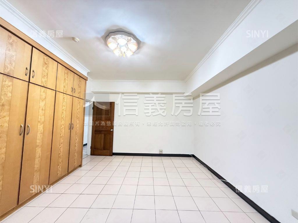 莎士比亞三房房屋室內格局與周邊環境