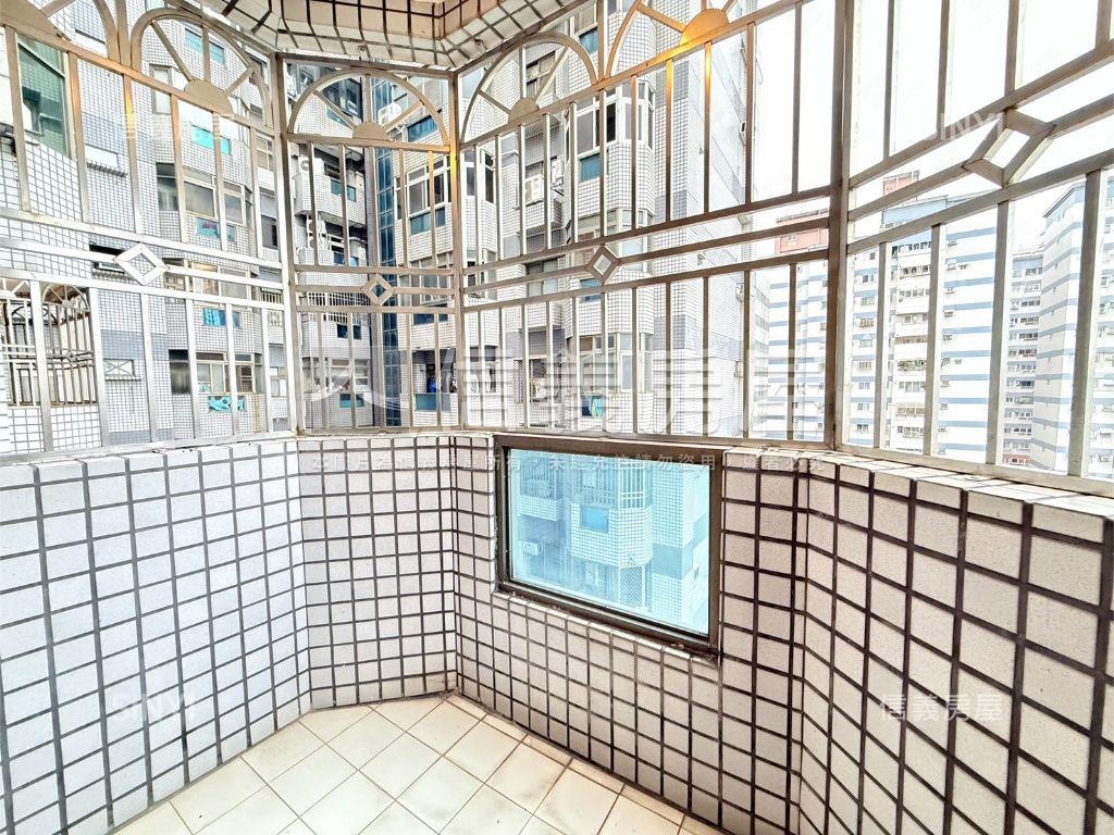 莎士比亞三房房屋室內格局與周邊環境