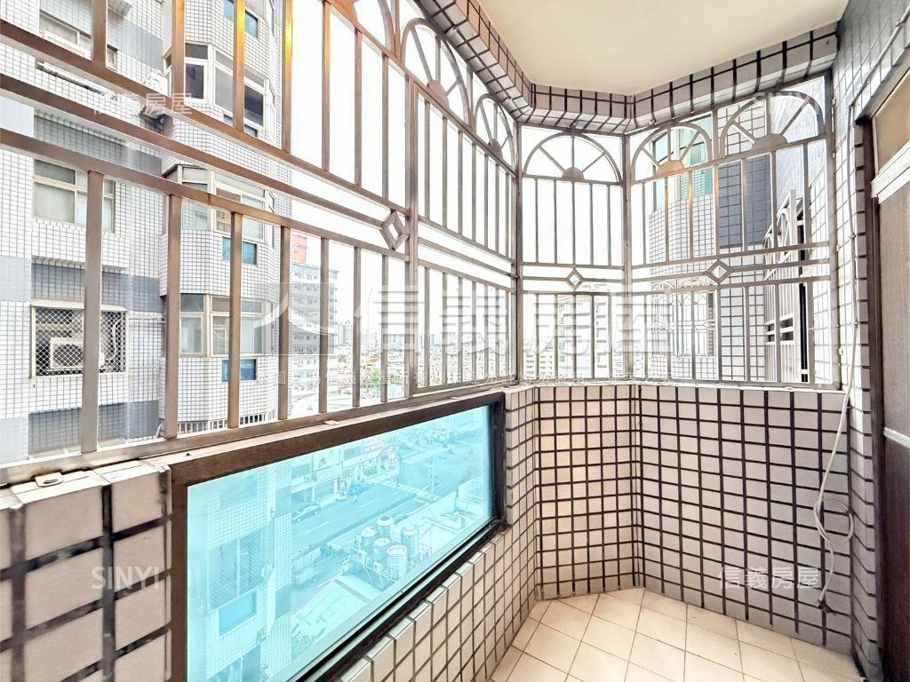 莎士比亞三房房屋室內格局與周邊環境