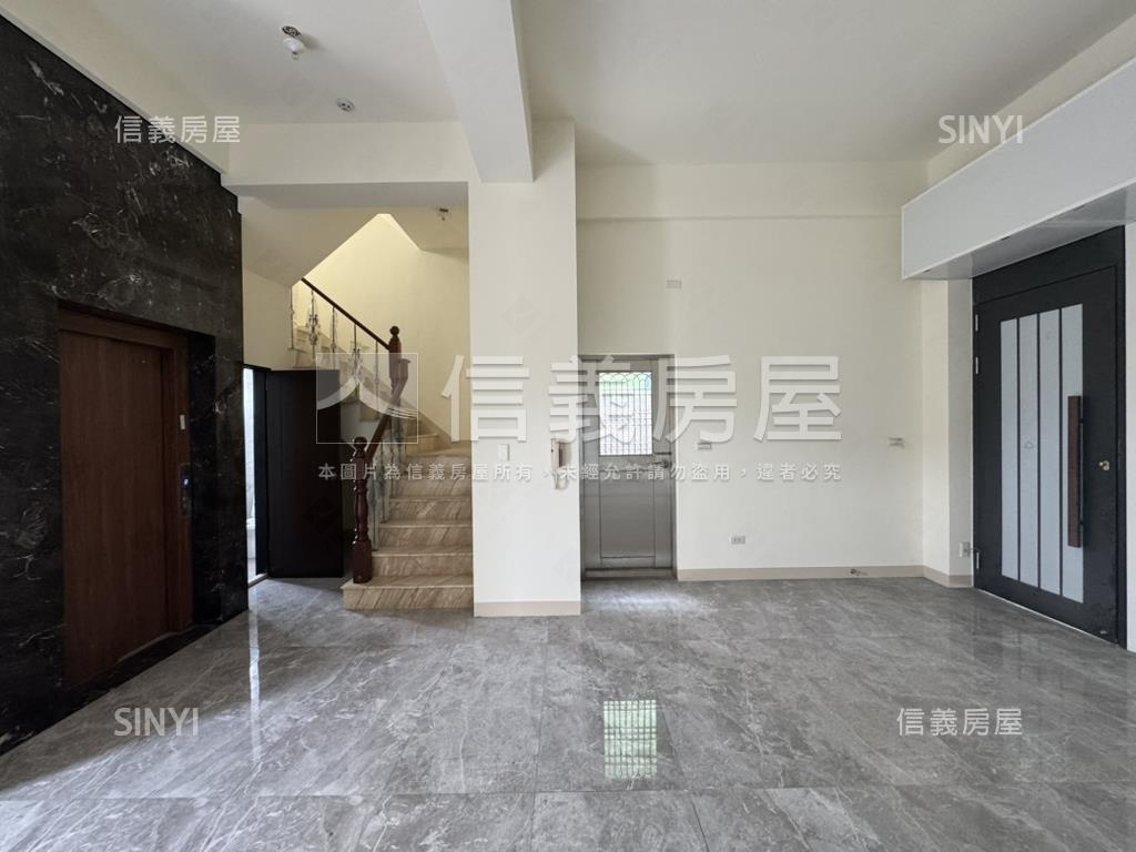 旗山一號院．電梯透店房屋室內格局與周邊環境