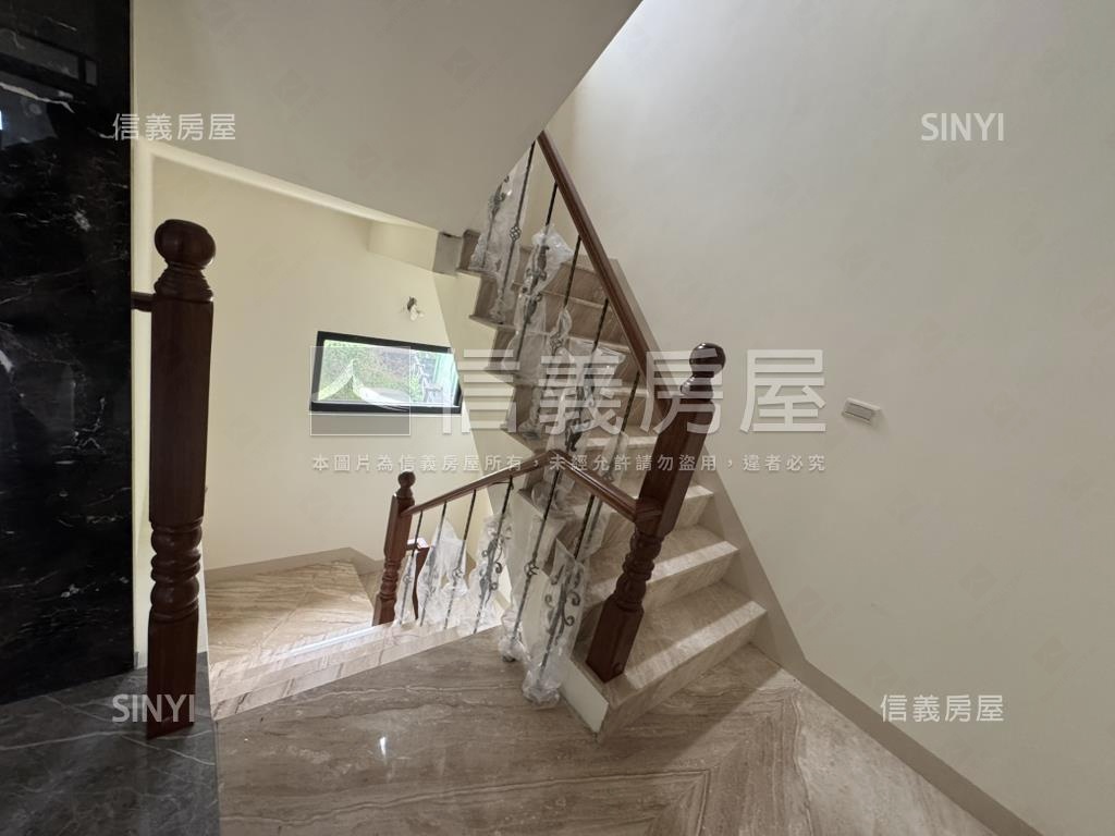 旗山一號院．電梯透店房屋室內格局與周邊環境