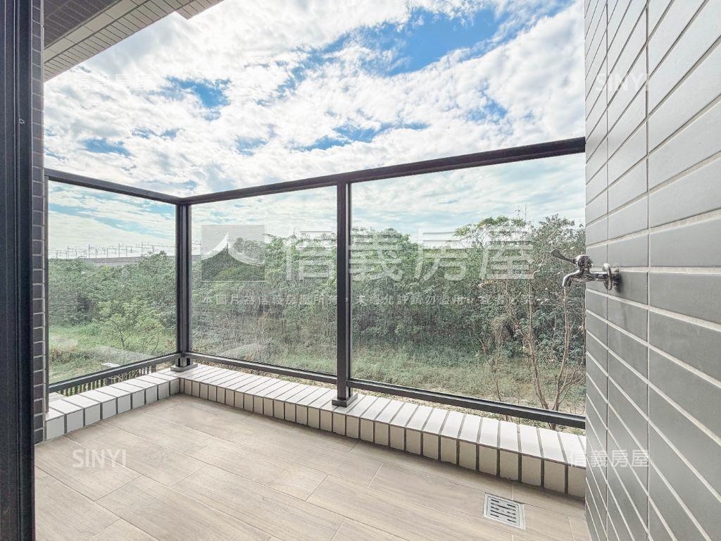 春福天綻三房雙平車房屋室內格局與周邊環境