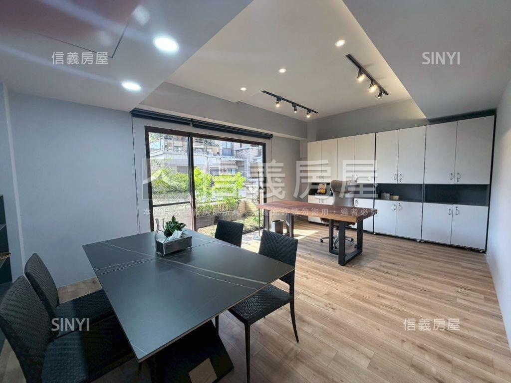 富春山居高級裝潢電梯別墅房屋室內格局與周邊環境