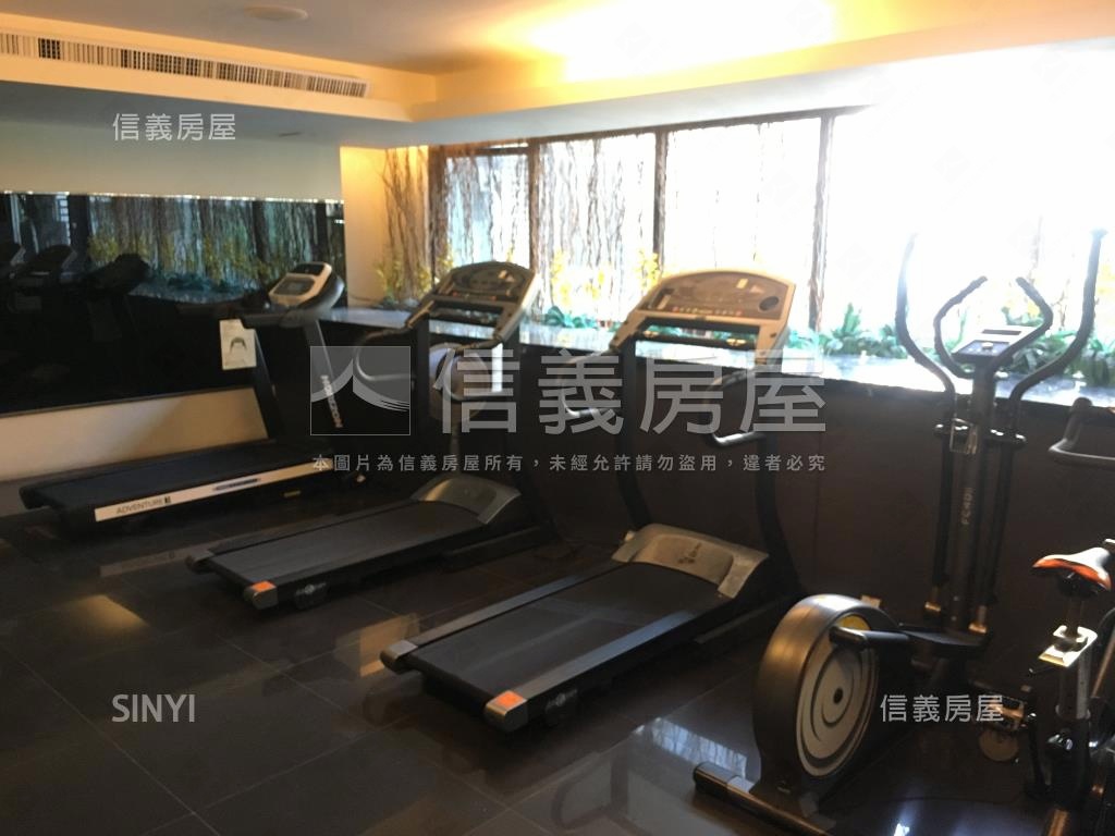 佳泰樂薇免千萬雙車視野戶房屋室內格局與周邊環境