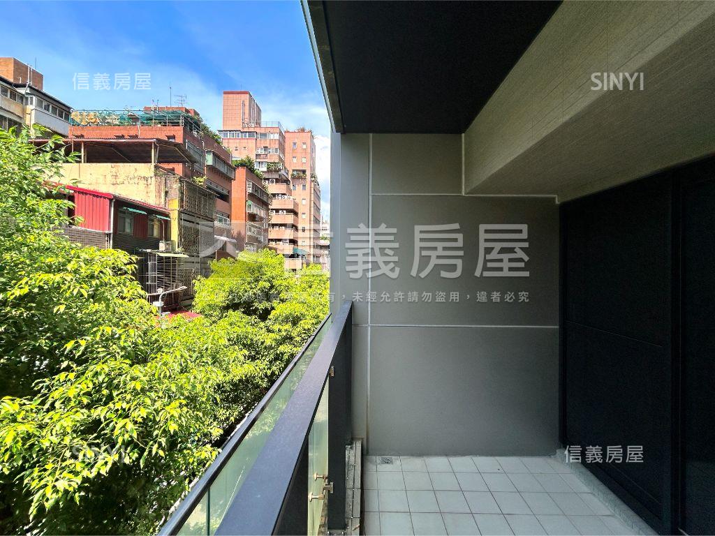 中山官邸後棟綠樹４房雙車房屋室內格局與周邊環境