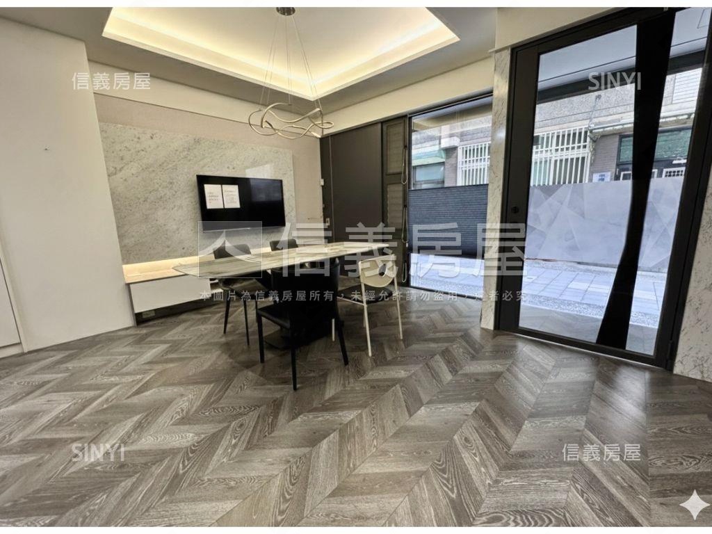 十期精美裝潢別墅房屋室內格局與周邊環境