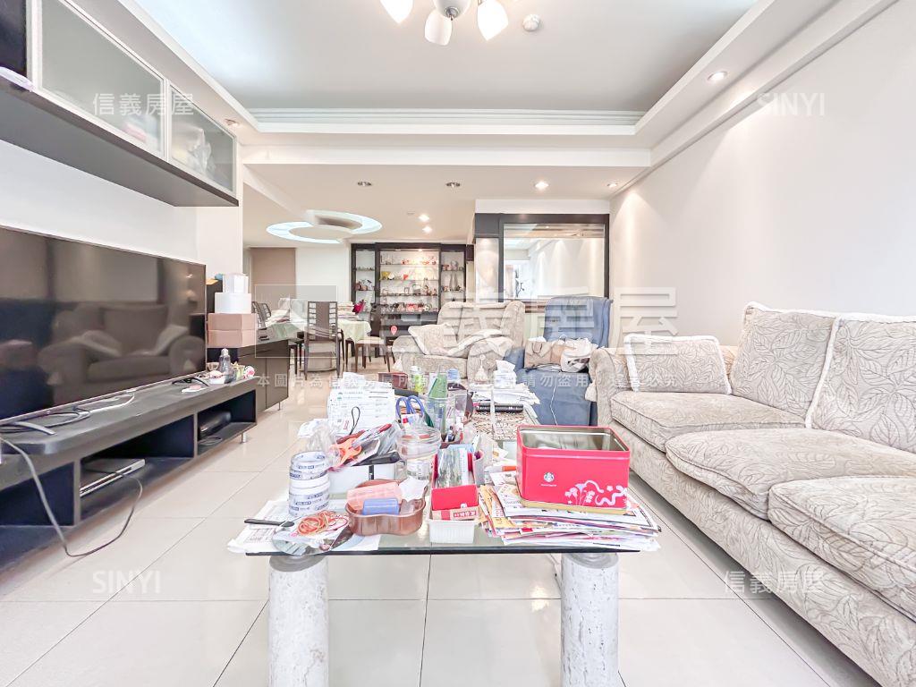 日月光☆忘憂四房車位房屋室內格局與周邊環境