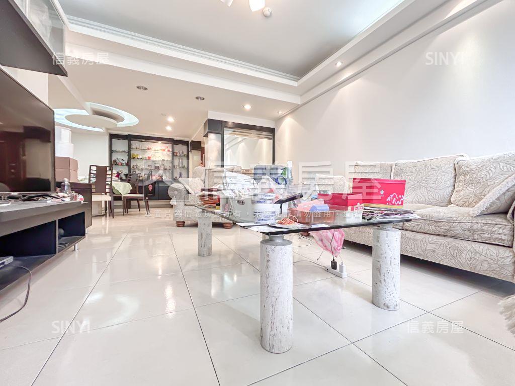 日月光☆忘憂四房車位房屋室內格局與周邊環境