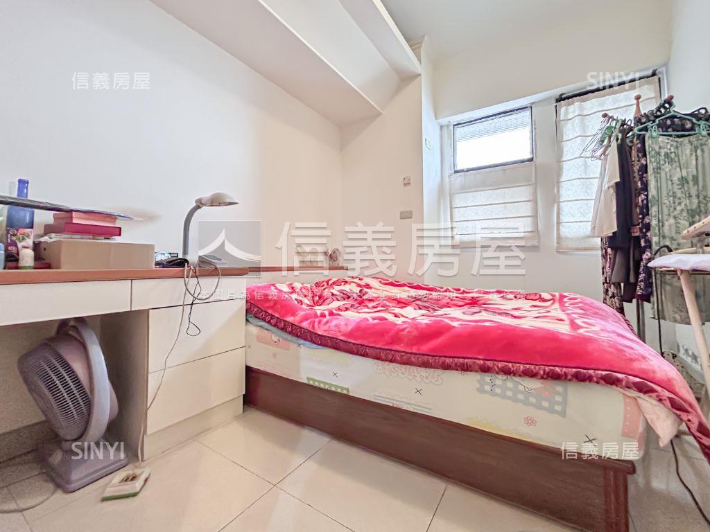 日月光☆忘憂四房車位房屋室內格局與周邊環境