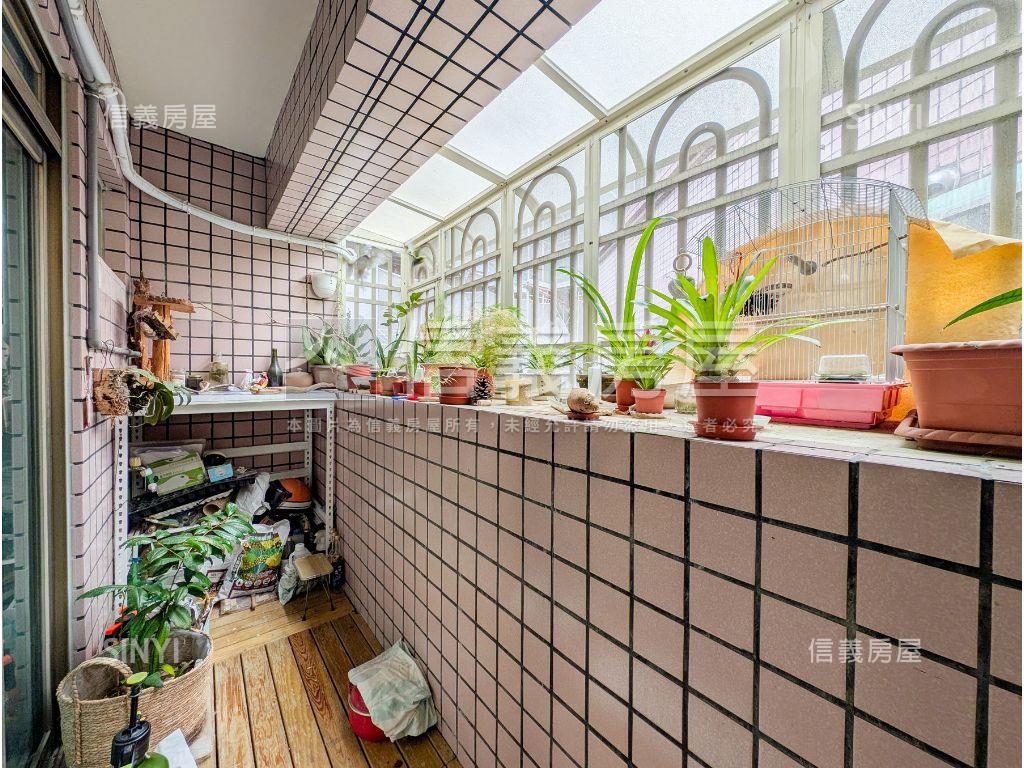 親水公園雅緻四房房屋室內格局與周邊環境