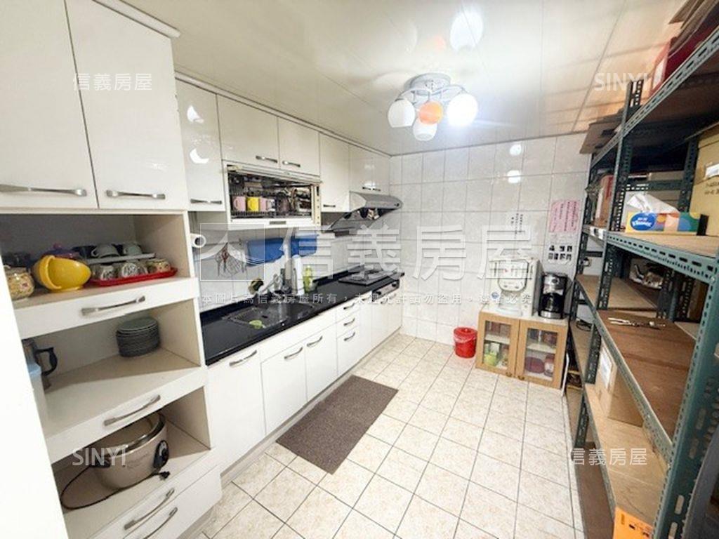 區公所捷運旁優質美廈房屋室內格局與周邊環境